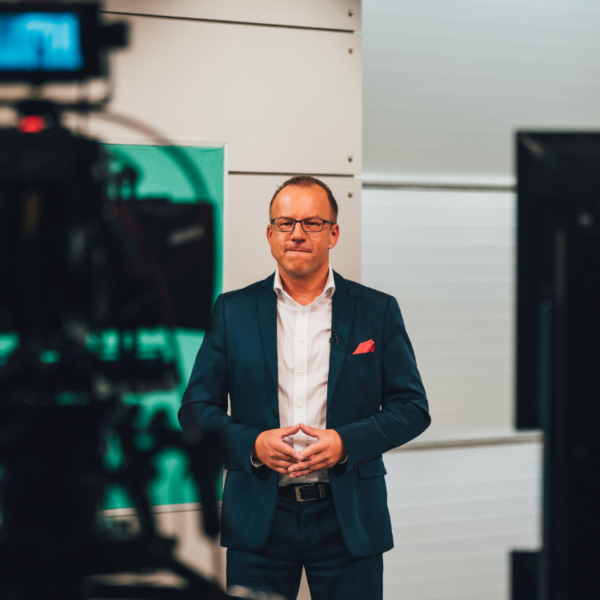 Thomas bei Hamburg 1 vor der Kamera